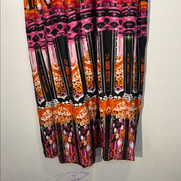 JohnPaulRichard Vibrant Pink and Black Beaded summer dress - Picture 3 of 8